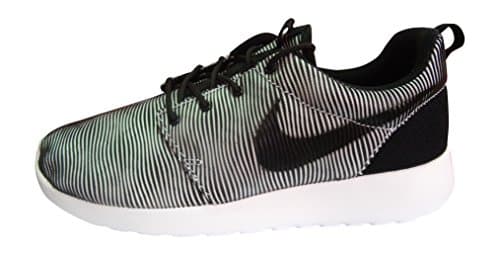 Nike Roshe One Prem Plus in white and black