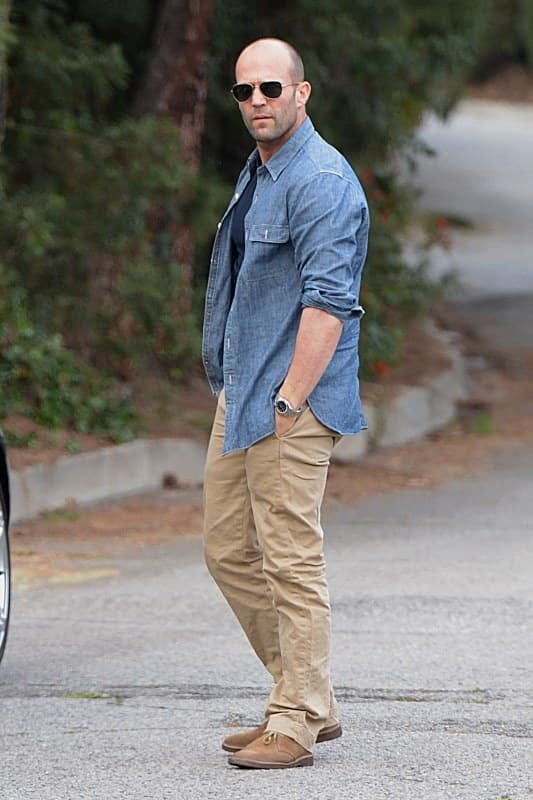 Jason Statham’s Blue Shirt & Khaki Chinos Outfit